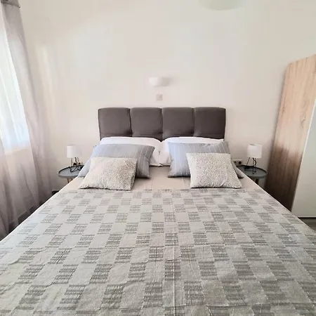 Apartman Marijana Pakoštane Exterior foto