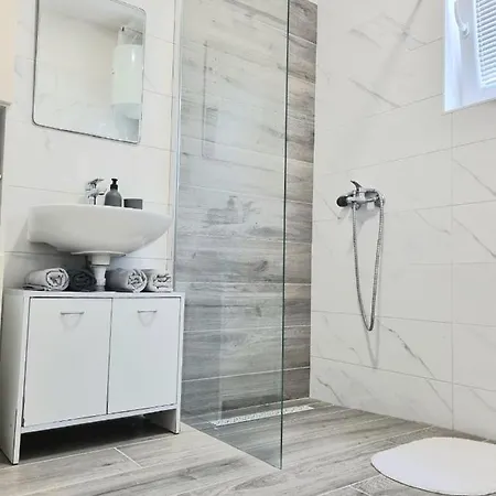 Apartman Marijana Pakoštane Exterior foto